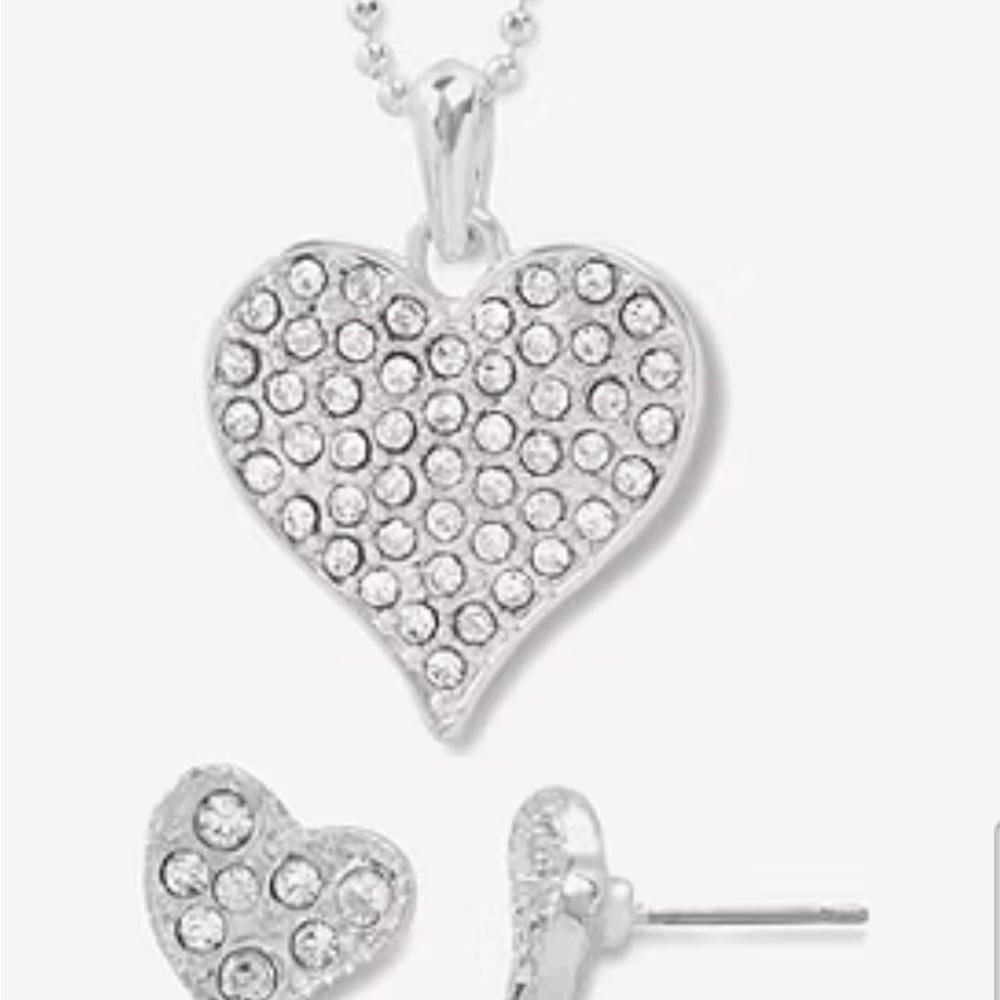 MIXIT Set  Heart Necklace with Matching Earrings.  Silver tone   18” Chain NEW